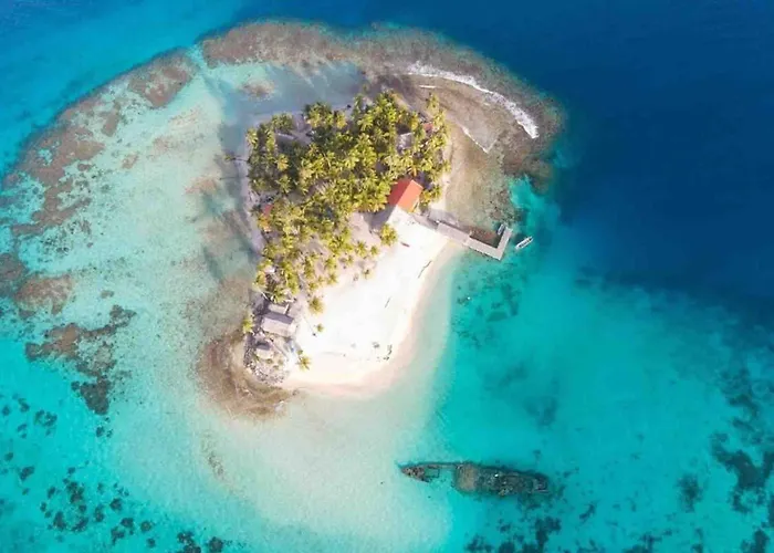Islas De San Blas Camping